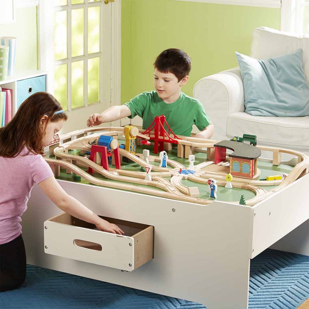 activity table (الالعاب التفاعلية)